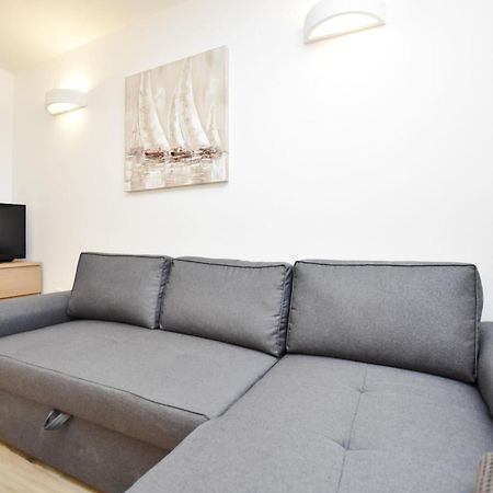 Apartment Palcic Primošten Екстериор снимка